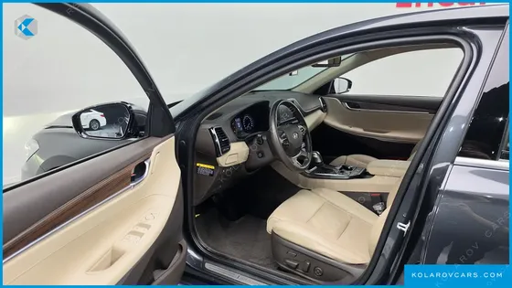 HYUNDAI GRANDEUR 2.4 PREMIUM