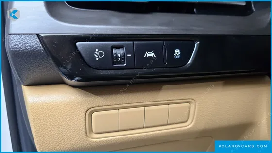 KIA CARNIVAL DIESEL 9-SEATER PRESTIGE