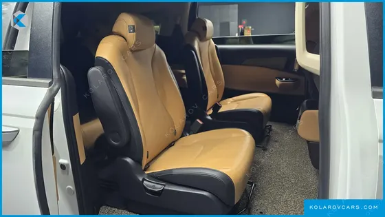 KIA CARNIVAL DIESEL 9-SEATER PRESTIGE