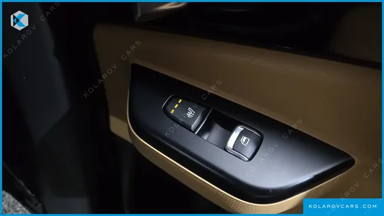 KIA CARNIVAL DIESEL 9-SEATER PRESTIGE