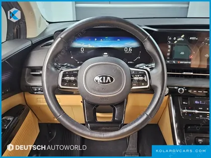 KIA CARNIVAL GASOLINE 7-SEATER SIGNATURE