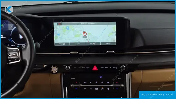KIA CARNIVAL GASOLINE 7-SEATER NOBLESSE