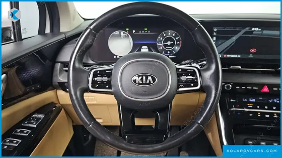 KIA CARNIVAL GASOLINE 9-SEATER SIGNATURE