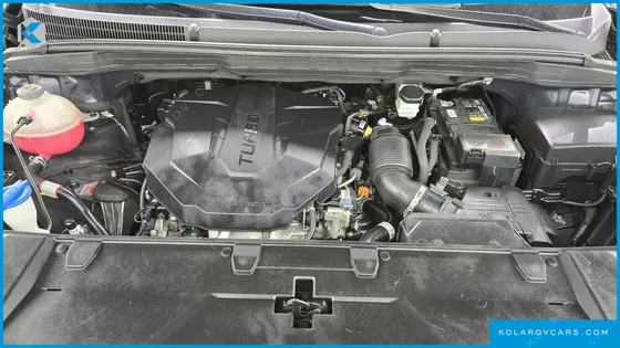 KIA CARNIVAL DIESEL 9-SEATER NOBLESSE