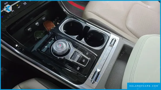 KIA CARNIVAL DIESEL 9-SEATER NOBLESSE
