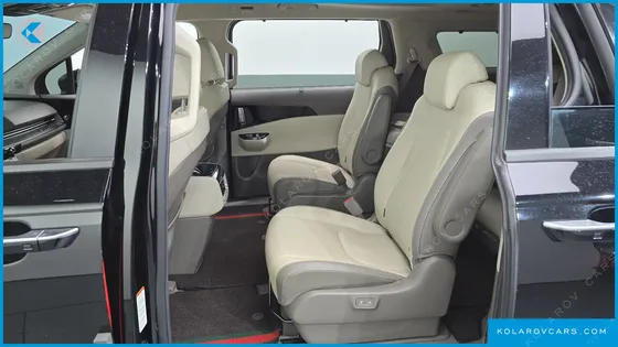 KIA CARNIVAL DIESEL 9-SEATER NOBLESSE