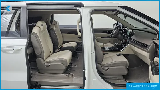 KIA CARNIVAL GASOLINE 9-SEATER PRESTIGE