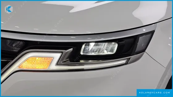 KIA CARNIVAL GASOLINE 9-SEATER PRESTIGE