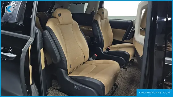 KIA CARNIVAL DIESEL 9-SEATER SIGNATURE
