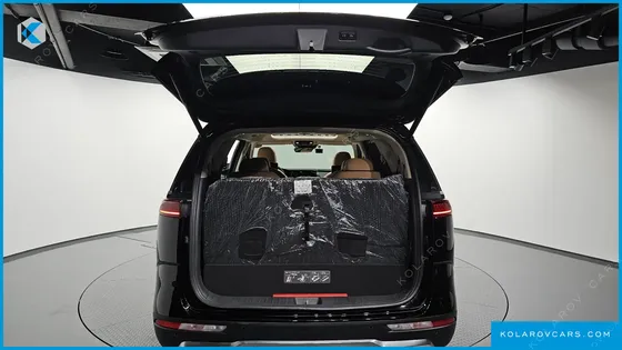 KIA CARNIVAL DIESEL 9-SEATER SIGNATURE