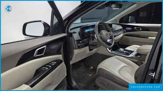 KIA CARNIVAL DIESEL 7-SEATER SIGNATURE