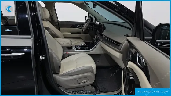 KIA CARNIVAL DIESEL 7-SEATER SIGNATURE