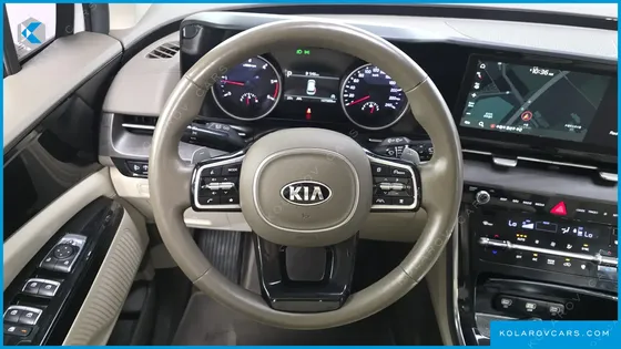 KIA CARNIVAL DIESEL 9-SEATER NOBLESSE
