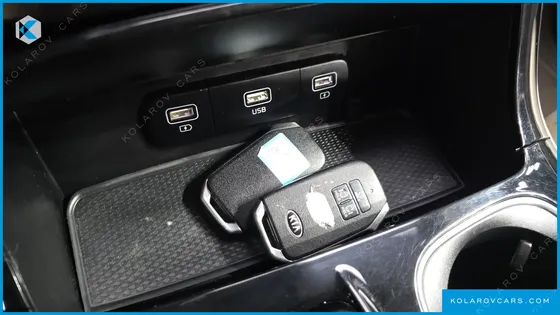 KIA CARNIVAL DIESEL 9-SEATER NOBLESSE