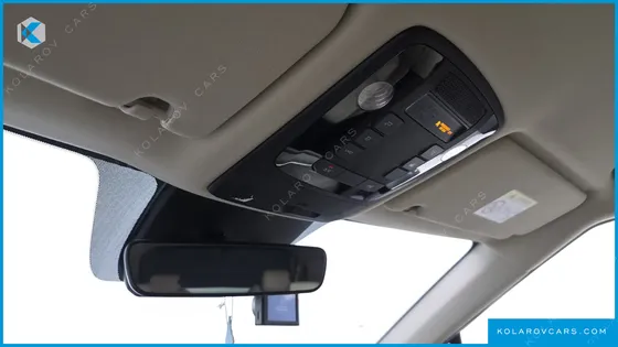 KIA CARNIVAL DIESEL 9-SEATER NOBLESSE