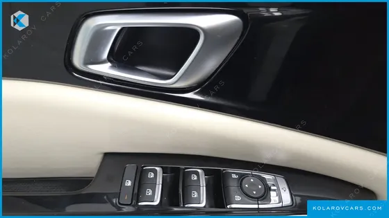 KIA CARNIVAL DIESEL 9-SEATER NOBLESSE