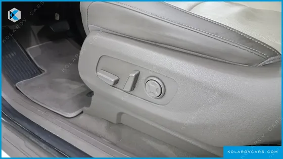 KIA CARNIVAL DIESEL 9-SEATER NOBLESSE