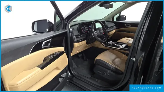 KIA CARNIVAL DIESEL 9-SEATER NOBLESSE