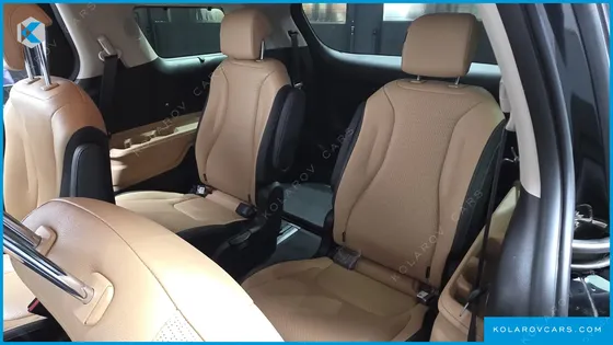 KIA CARNIVAL DIESEL 9-SEATER NOBLESSE