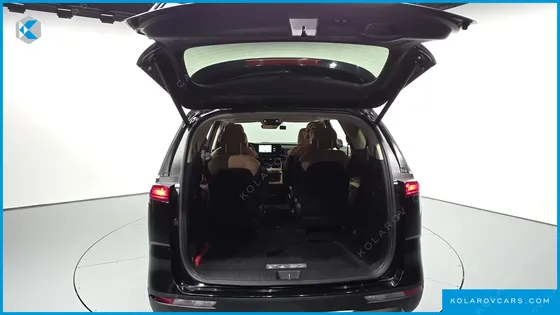 KIA CARNIVAL DIESEL 9-SEATER NOBLESSE