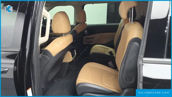 KIA CARNIVAL DIESEL 9-SEATER NOBLESSE