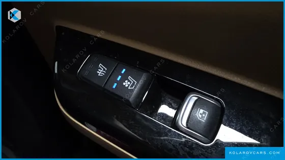 KIA CARNIVAL DIESEL 9-SEATER NOBLESSE