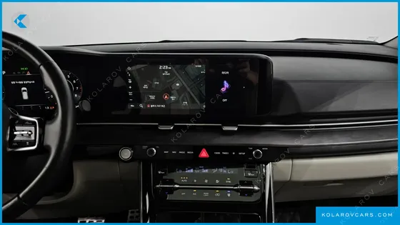 KIA CARNIVAL GASOLINE 7-SEATER SIGNATURE