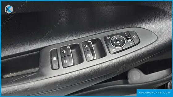 HYUNDAI GRANDEUR 3.0 LPI MODERN BASIC (RENTAL CAR)