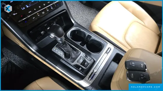 KIA CARNIVAL DIESEL 9-SEATER PRESTIGE