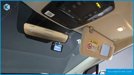 KIA CARNIVAL DIESEL 9-SEATER PRESTIGE