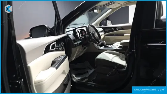KIA CARNIVAL DIESEL 9-SEATER PRESTIGE