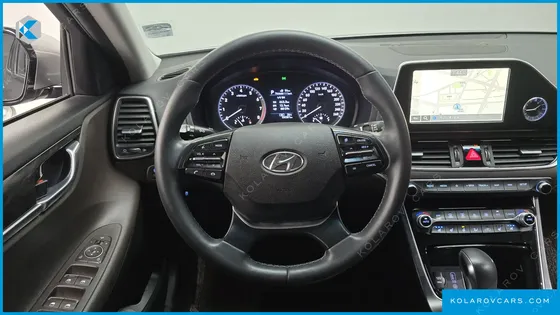 HYUNDAI GRANDEUR 2.4 PREMIUM