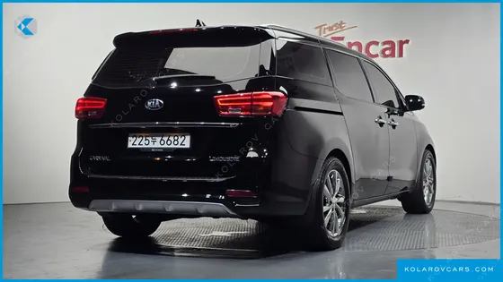 KIA CARNIVAL GASOLINE 7-SEATER LIMOUSINE