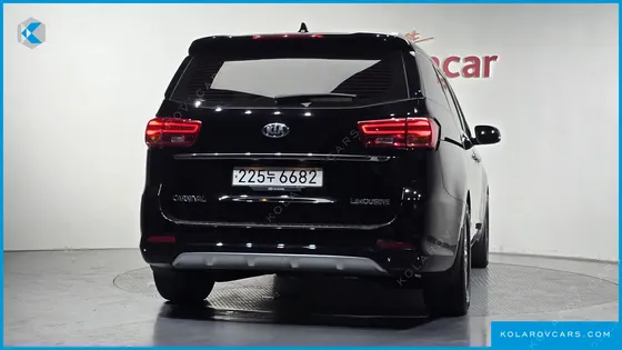 KIA CARNIVAL GASOLINE 7-SEATER LIMOUSINE