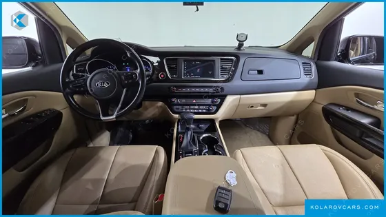 KIA CARNIVAL GASOLINE 7-SEATER LIMOUSINE