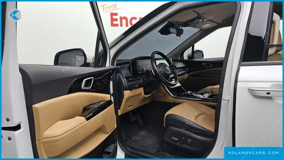 KIA CARNIVAL DIESEL 9-SEATER NOBLESSE