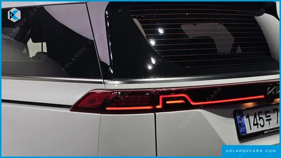 KIA CARNIVAL DIESEL 9-SEATER NOBLESSE