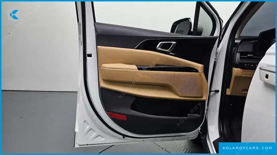 KIA CARNIVAL DIESEL 9-SEATER NOBLESSE