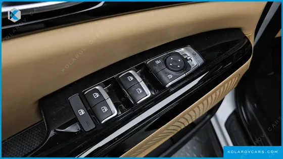 KIA CARNIVAL DIESEL 9-SEATER NOBLESSE