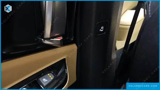 KIA CARNIVAL DIESEL 9-SEATER NOBLESSE