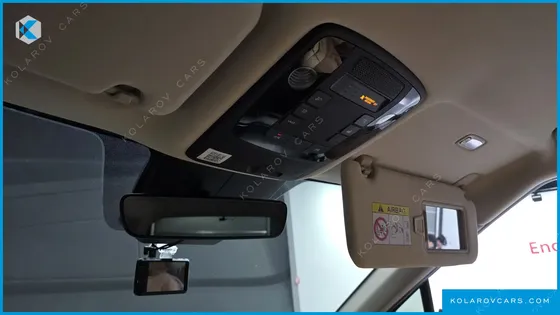 KIA CARNIVAL DIESEL 9-SEATER NOBLESSE