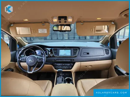 KIA CARNIVAL 7-SEATER LIMOUSINE