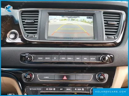KIA CARNIVAL 7-SEATER LIMOUSINE