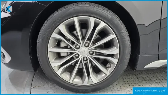 HYUNDAI GRANDEUR 2.4 PREMIUM
