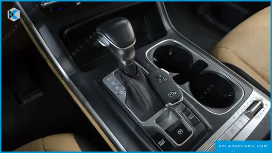 KIA CARNIVAL DIESEL 9-SEATER PRESTIGE