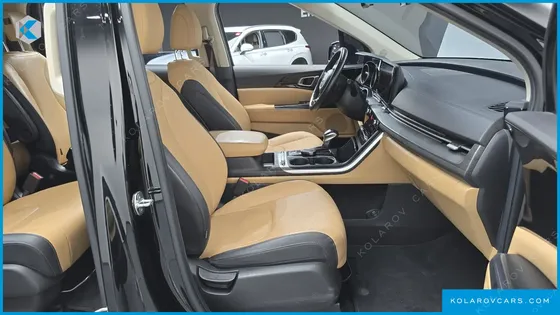 KIA CARNIVAL DIESEL 9-SEATER PRESTIGE
