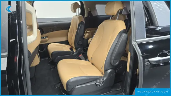 KIA CARNIVAL DIESEL 9-SEATER PRESTIGE