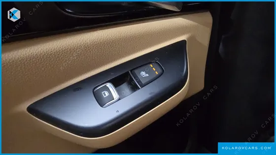 KIA CARNIVAL DIESEL 9-SEATER PRESTIGE