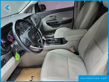 KIA CARNIVAL 9-SEATER LUXURY