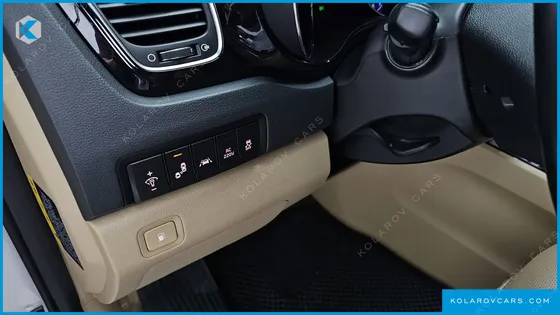 KIA CARNIVAL 9-SEATER HI-LIMOUSINE